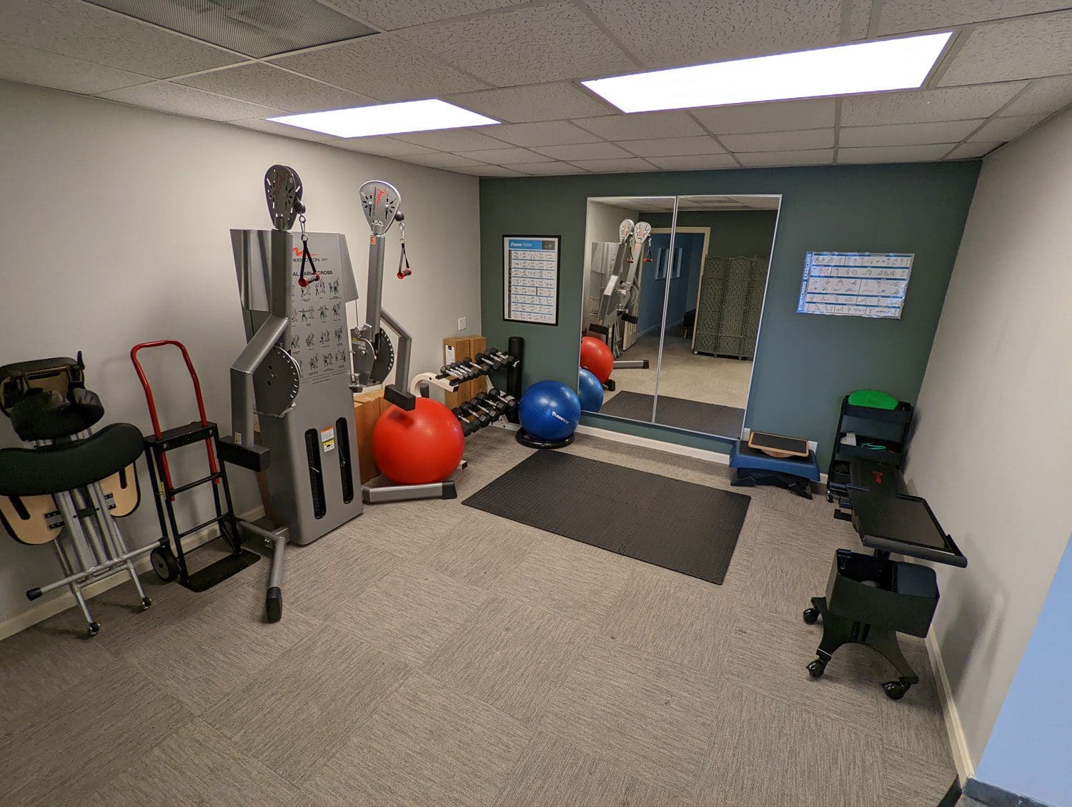 NE Portland Chiropractic clinic physical therapy room.